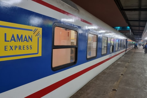 Hanoi to Hue by train