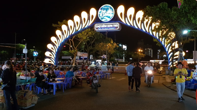 Son Tra Night Market Da Nang