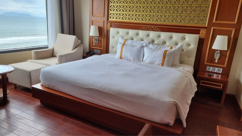 DLG Hotel Danang suite