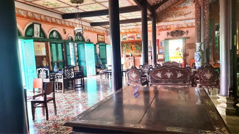 Binh Thuy Ancient House interior 